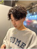 メンズセンターパートパーマ