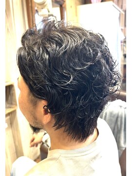 ユー(U.) 大人の色気をプラス☆キメすぎないメンズパーマ!