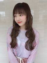 オーロ(ORO)&nbsp;前髪ありネビージュこなれミディアムくびれヘア