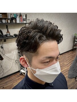バーニーズ バーバークラブ(BARNEYS BARBER CLUB) ラルフカール