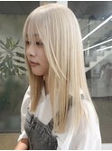ケアブリーチハイトーンホワイトベージュロングヘア