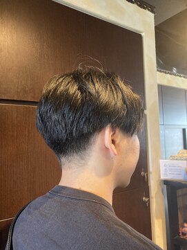 アンツ サザンリゾート 茅ヶ崎店(ANT'S Southern Resort) MEN’S HAIR/ブルーブラック/フェザーパーマ