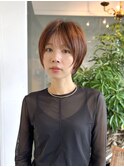 小顔フェイスレイヤーのショートヘア白金台目黒