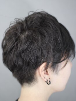 エスポワール(ESPOIR)の写真/≪ESPOIRカット+オーガニックカラー ￥10200→￥7400≫骨格に合わせてカットするので360°綺麗なフォルムに◇