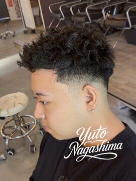 オーバー 町田店(OVER) スパイキーフェード