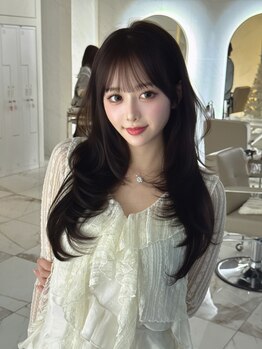 キティー(kiti)の写真/【栄駅３分】前髪から繋がる“韓国風”レイヤーカットが人気☆結んでも可愛い顔周りはアレンジも楽しめる♪