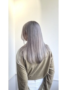 シェーン 仙台駅広瀬通店(schon) シルバーグレージュ