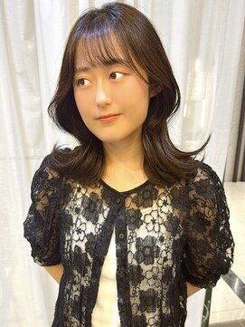 シェモアイグレック(chez-moi igrek) 10代20代くびれ巻きレイヤーカットシースルー前髪