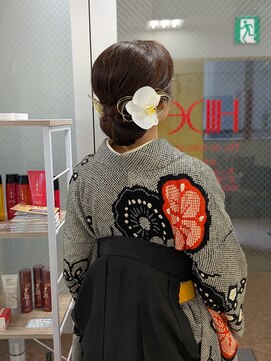 ヒデ美容室 シニヨンヘアアレンジ~袴