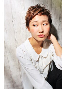 フィオーラ(Fiora) 【Fiora大森】ヌディーショート