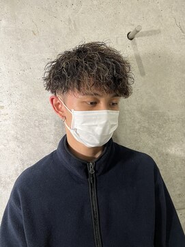 イーラ(era) 前下がり×メッシュ×ツイストスパイラルパーマ