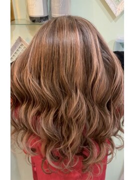 シェリーナ(CHERIENA.) コントラストハイライト&インナーブロッキングカラー