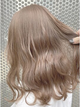 ペレ 栄店(PELE) ロイヤルミルクティーカラー