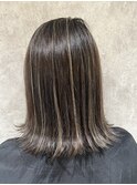 20代30代40代に人気!切りっぱなしボブ×ハイライト