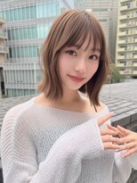 ユーフォリア エヌ 池袋サンシャイン通り店(Euphoria +n)&nbsp;大人可愛い切りっぱなしひし形レイヤーカットモカベージュ