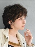 ふんわりウルフショートゆるふわパーマオリーブベージュミディ