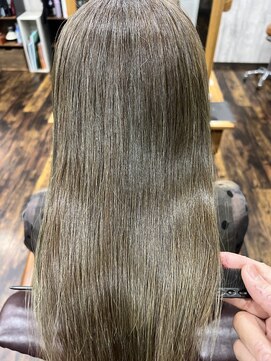 アイリーファンビリ(irie fambilly) 髪質改善メテオカラー×明るめマットアッシュ