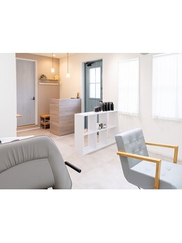 北欧ナチュラルな上質空間で、ゆったりとした癒しの時間♪