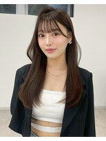 ユーフォリア 新宿通り(Euphoria) オリーブグレー/黒髪/小顔/レイヤー/韓国ヘア/クラゲへアー