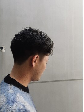 レンゲン(LENGEN) メンズパーマフェードバーバーツイスト理容室カット