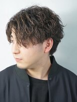 ヒロギンザ 八重洲店(HIRO GINZA)&nbsp;ツーブロック/センターパート/ツイストスパイラル〈理容室〉