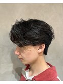 毛流れセンターパートニュアンスパーマコンマシースルーマッシュ