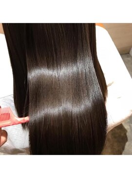 アルーシェ 平井(Alushe) カラー・Aujuaトリートメント『Alushe平井』