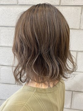 ヴィックス クリスタル(VIC’S crystal) ハイライトカタログ》柔らかいカラー。ハイライトで叶います。