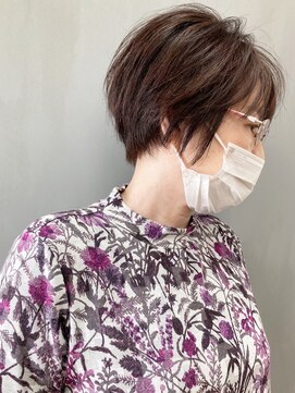 トップヘアー 本店(TOP HAIR) 大人前下りショート _ カシスブラウン