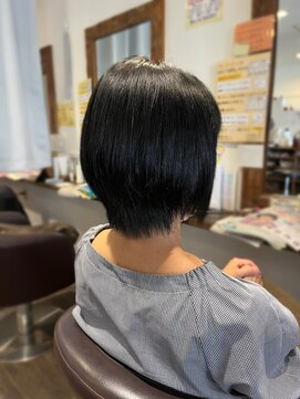 ウィーズヘアー(Weed's Hair) 縮毛矯正やわらかショート