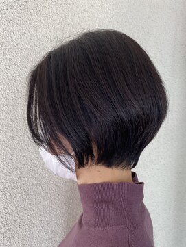 アッシュ 西荻窪店(Ash) 自然な丸さがかわいいショートボブ
