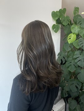 ソソ(soso) 【箕面 石橋 桜井】sosoオリーブベージュ×レイヤーカット