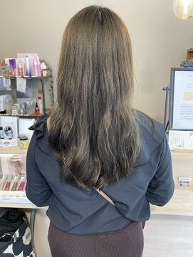 スアバイキキ(SuA by kiki.) 黒髪カタログ/ボブルフ/ネビージュ/ワンレン/小顔スタイル[千葉