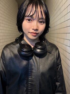 ジェスター(JESTER) 顔周りレイヤーブルーブラックボブ【ボブカット/ボブ】