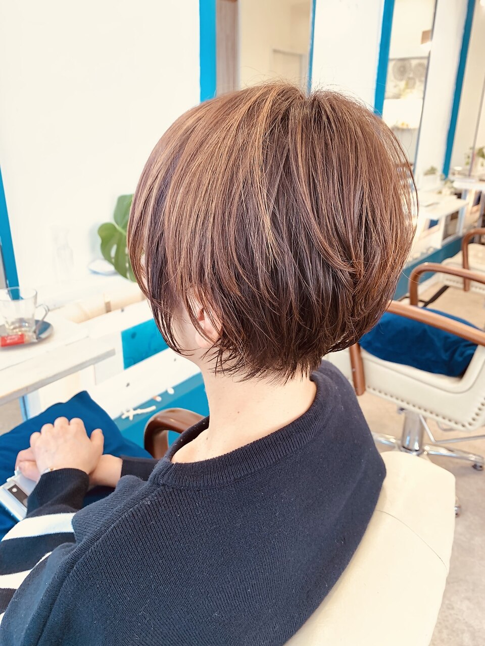 《人気No.1》  カット+透明感カラー　\12300→\9800  【女性限定】