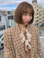 オーオシカシカスペース(OOO YY Space)&nbsp;ブリーチなしダブルカラーで外国人の地毛風brown×フレンチボブ