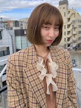 オーオシカシカスペース(OOO YY Space) ブリーチなしダブルカラーで外国人の地毛風brown×フレンチボブ