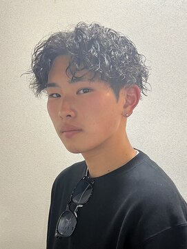 スタイル 茅ケ崎(STYLE) 【平山明樹】センターパート/縦落ちスパイラルパーマ