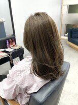 チーク(CHiiK)&nbsp;赤みゼロで垢抜け！透け感オリーブベージュ