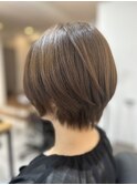 ショートボブ