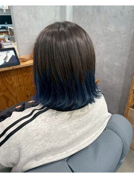 ザ シザーハンズ ナガノ(THE SCISSORS HANDS NAGANO) さり気なく個性派☆外ハネボブ×ブルーグラデーション