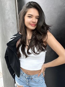 アフロート ディル(AFLOAT D'L) レイヤーカットミルクティーベージュ小顔カットシースルーバング