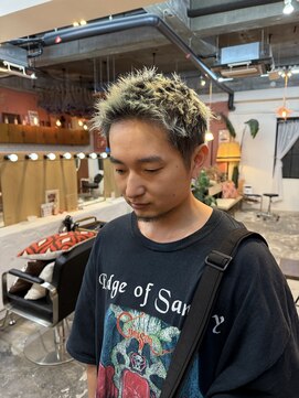 チャプター 問屋町(chapter) ツイストピンパーマスパイキーショートカットメンズカット眉毛