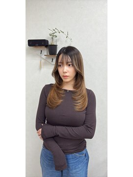 リングバイモアムー(Ring by Moremuu) レイヤーカット