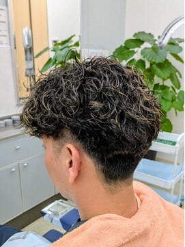 カットサロン うちだ ツイストスパイラルパーマ