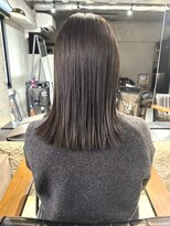 トレ(tre.) 【切りっぱなし × セミロング】