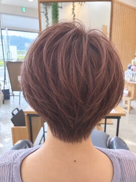 ボンドヘアステージ 良福寺店(BOND hair stage) 艶めくサクラボルドーカラーで魅せる大人のショートボブ