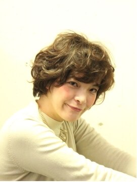 グラス ヘアー(glass.hair) 大人可愛いカジュアルショート