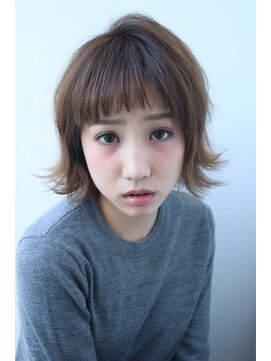 ソース 梅田(SOURCE) ナチュラル外ハネスタイル