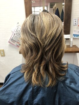 ウイングハーツ 石岡店(WING HEART'S) レイヤーカットandメッシュカラー